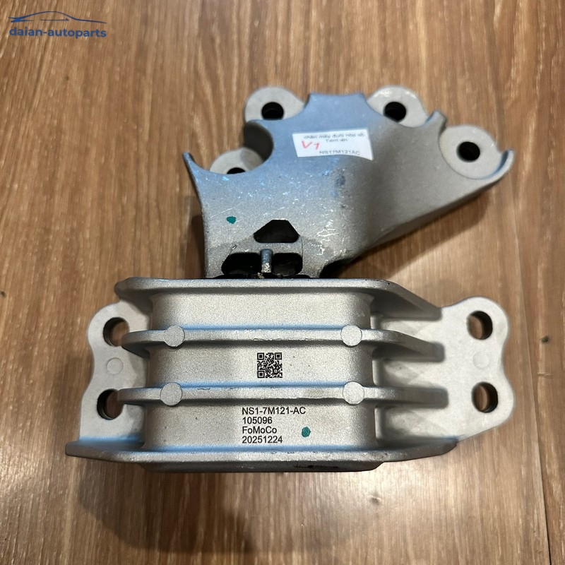 Chân hộp số Territory chính hãng NS17M121EA