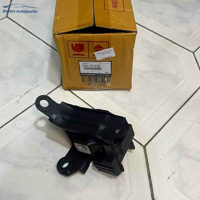 Chân máy đuôi hộp số Mazda 2 2014–2024 chính hãng Mã DA6V39070B