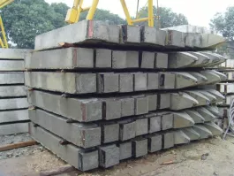 Cọc bê tông 25x25cm