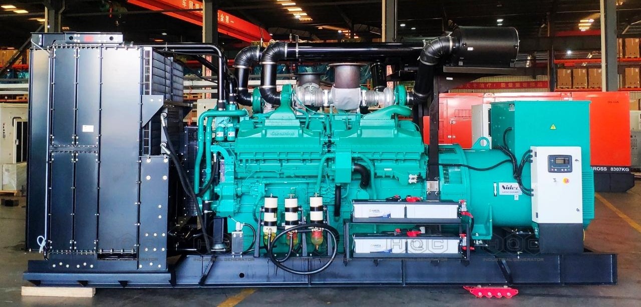 Máy phát điện chạy dầu Diesel, công suất liên tục 2500kVA (Bao gồm động cơ, đầu phát, hệ thống điều khiển, phụ kiện đi kèm)