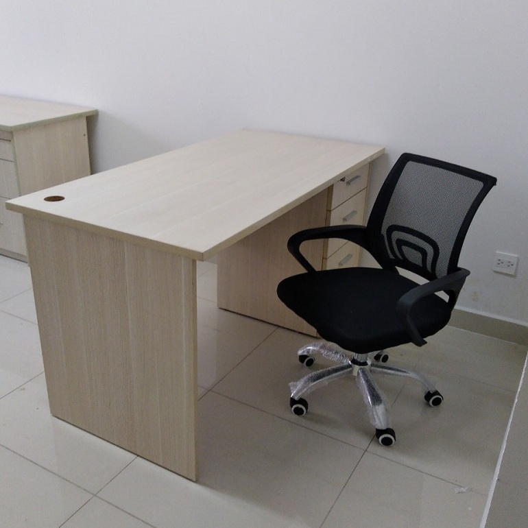 Bộ bàn ghế làm việc