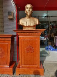 Tượng Bác Hồ