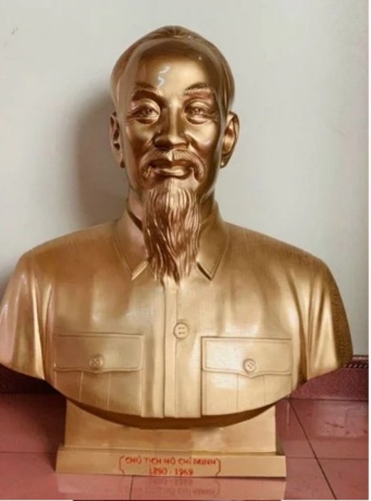 Tượng Bác Hồ