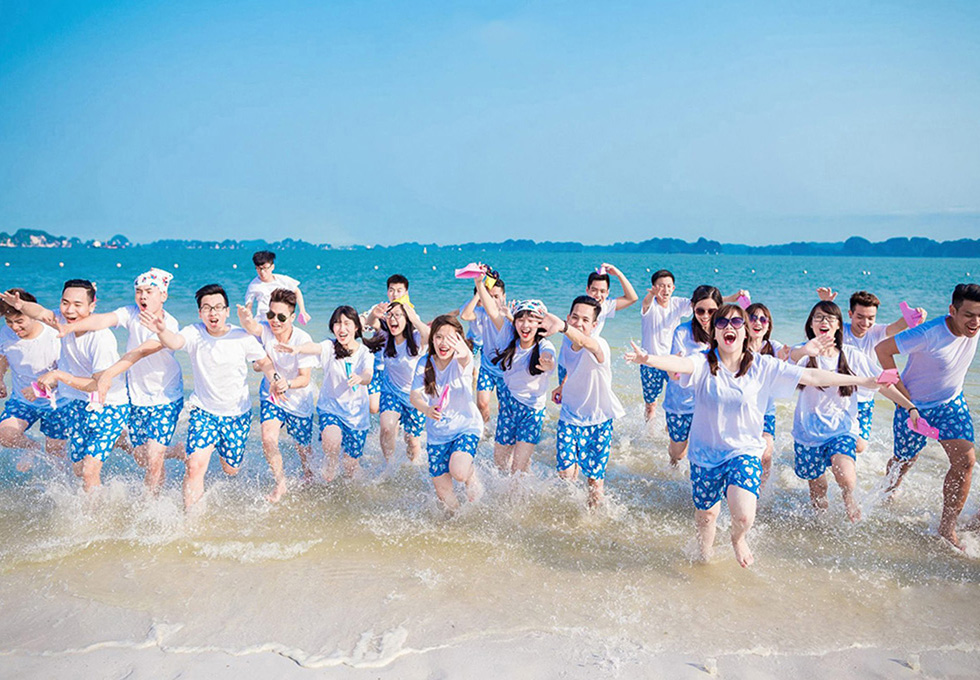 Tổ chức team building