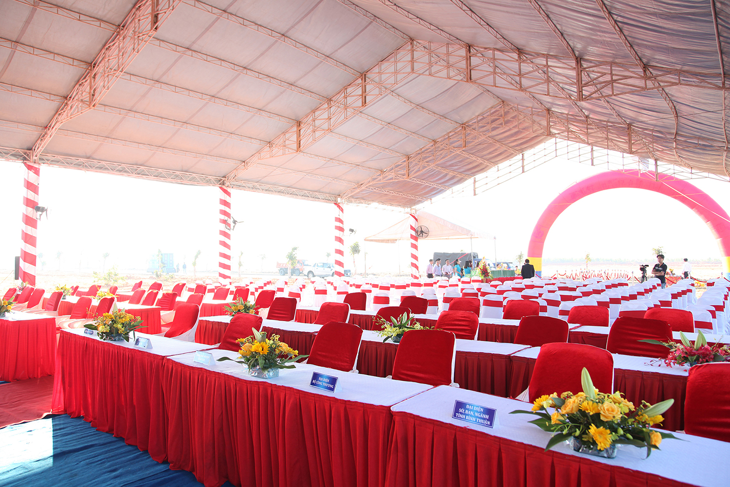 Cho thuê nhà bạt sự kiện