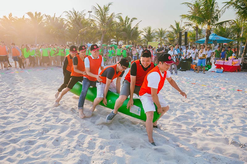 Công ty tổ chức team building
