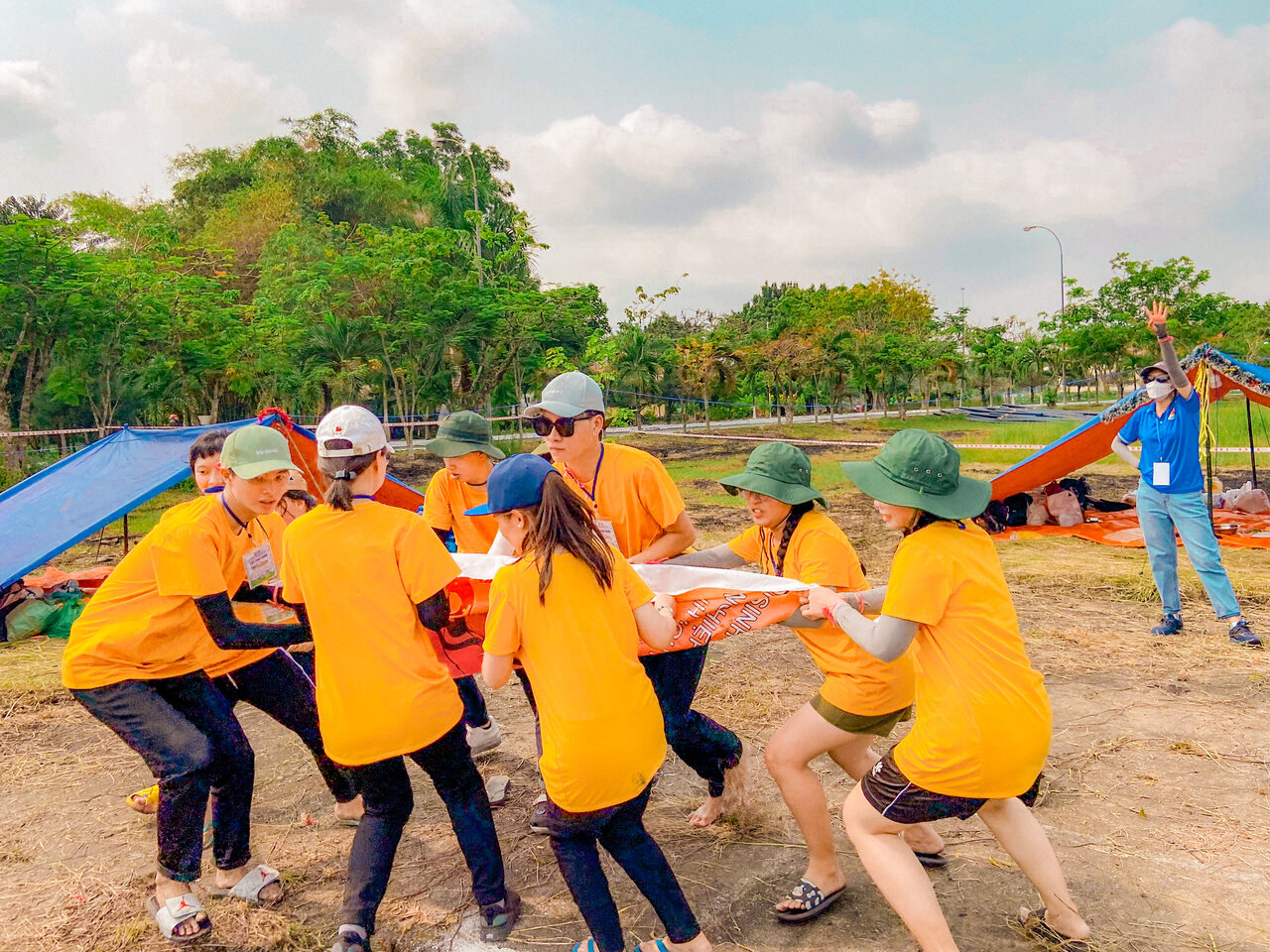 Tổ Chức Cuộc Đua Kỳ Thú