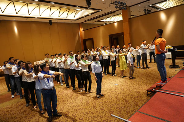 Tổ Chức Sự Kiện Doanh Nghiệp