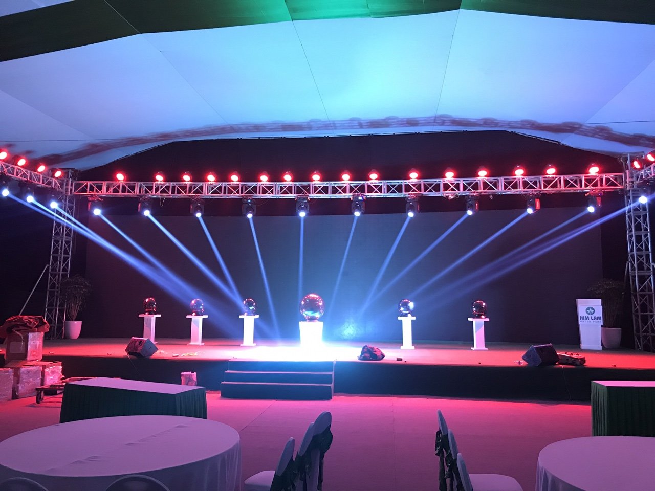 Thiết bị đèn trang trí sự kiện