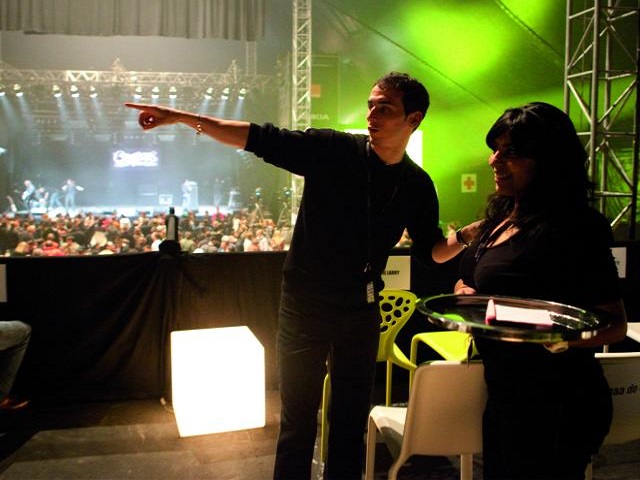 Nhân viên phục vụ sự kiện