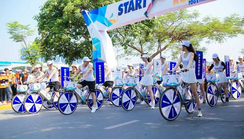 Tổ chức roadshow