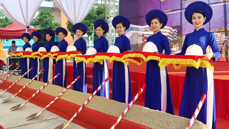 Nhân sự sự kiện