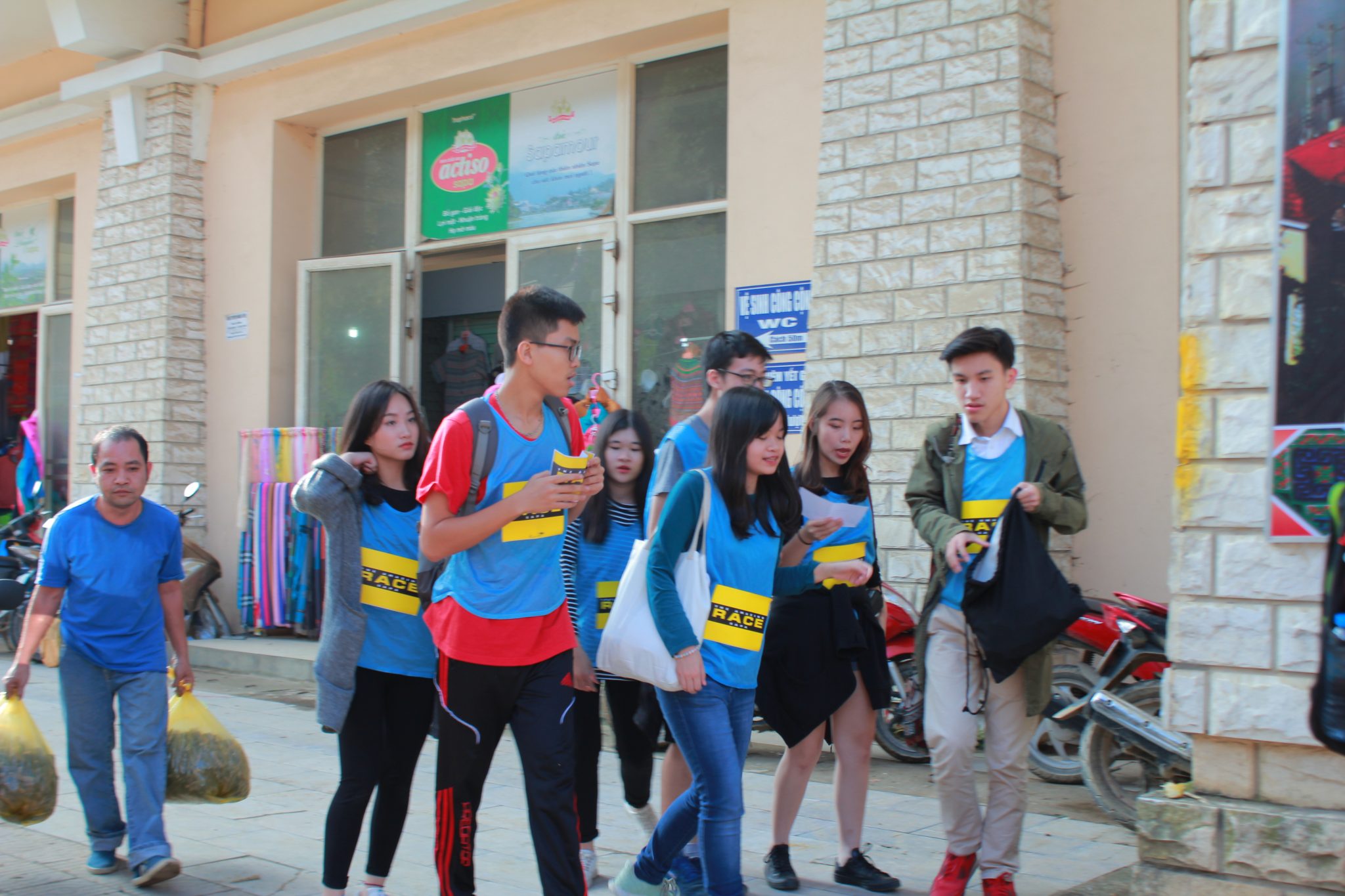 Cuộc đua kỳ thú