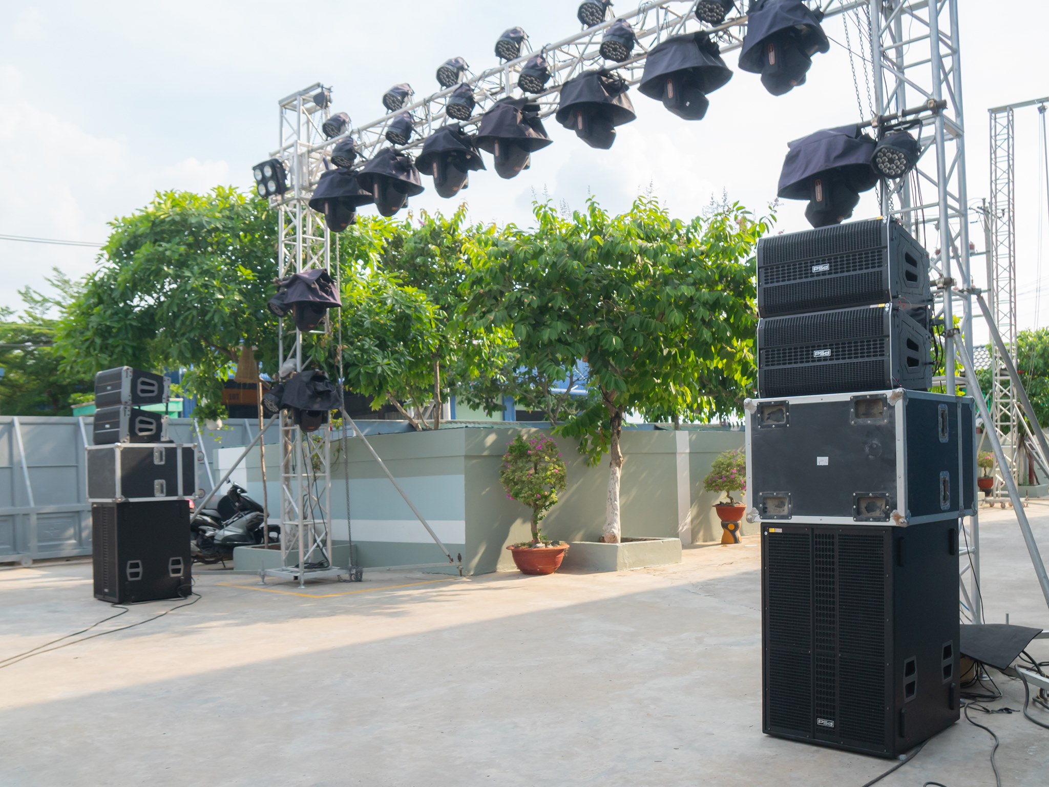 Thiết bị âm thanh sự kiện