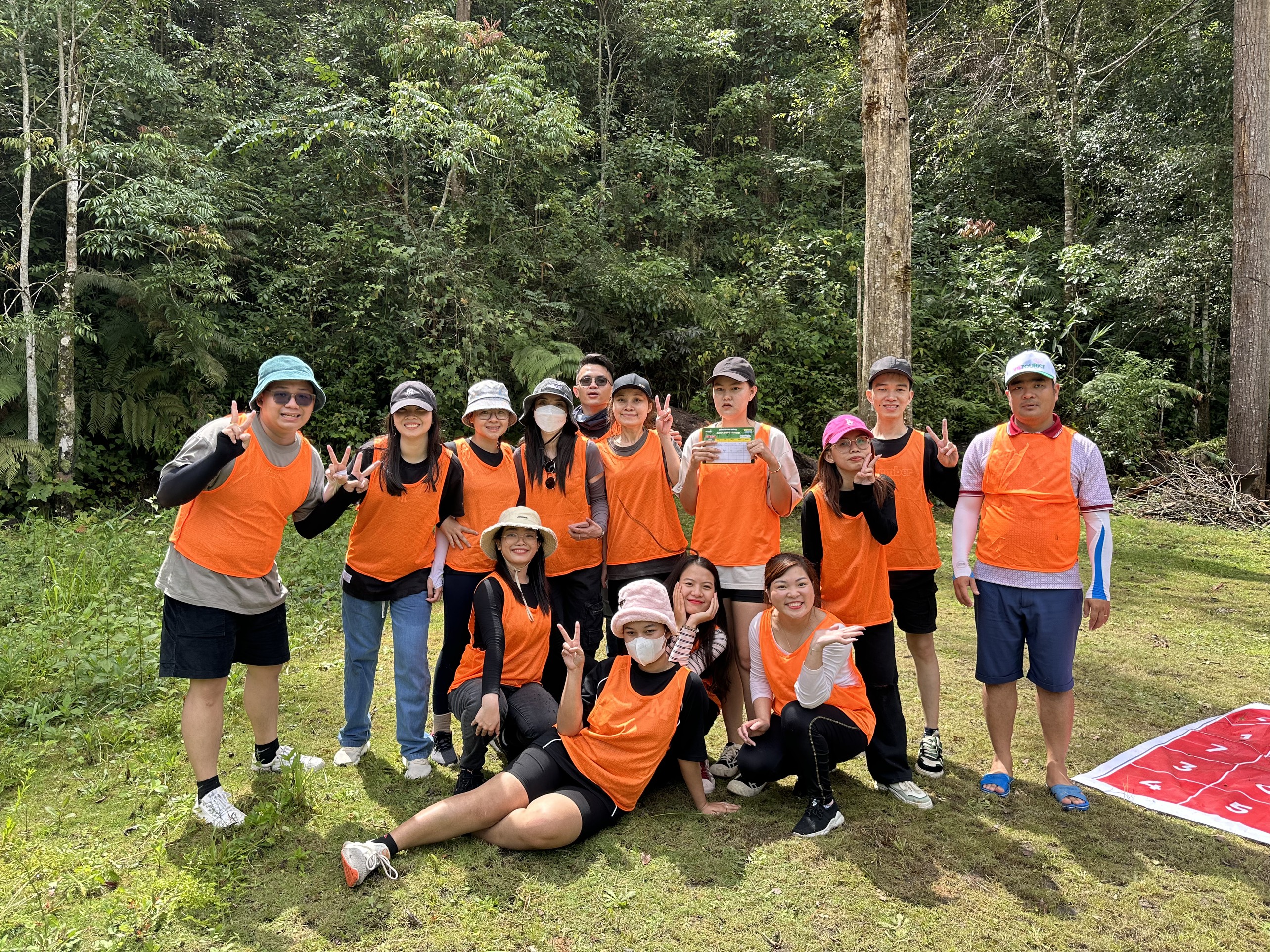 Tổ chức cuộc đua kỳ thú