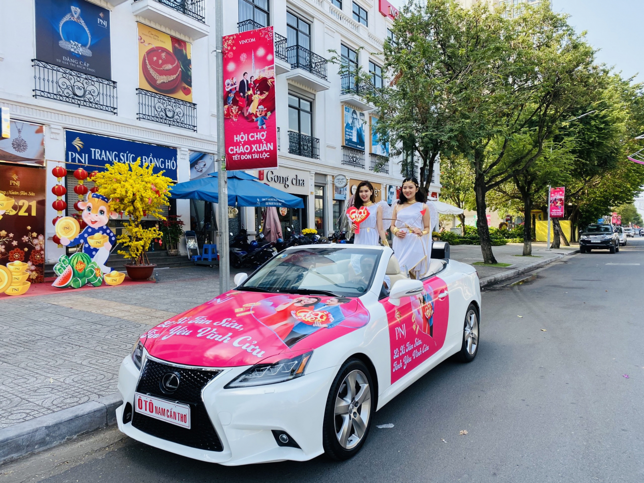 Tổ chức roadshow