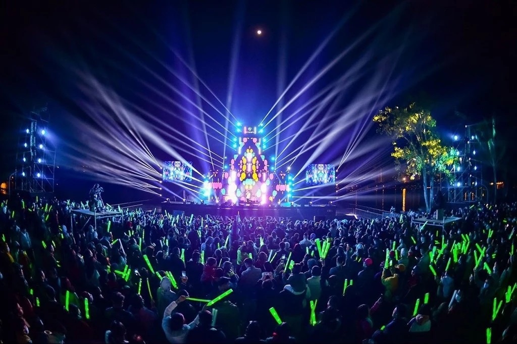 Tổ chức sự kiện