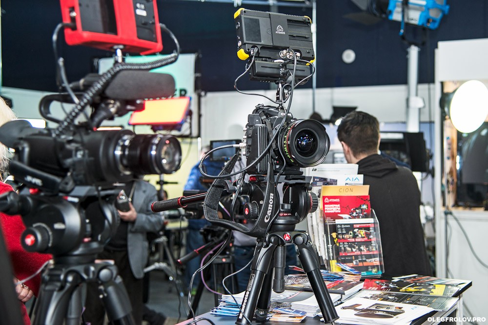 Thiết bị sự kiện