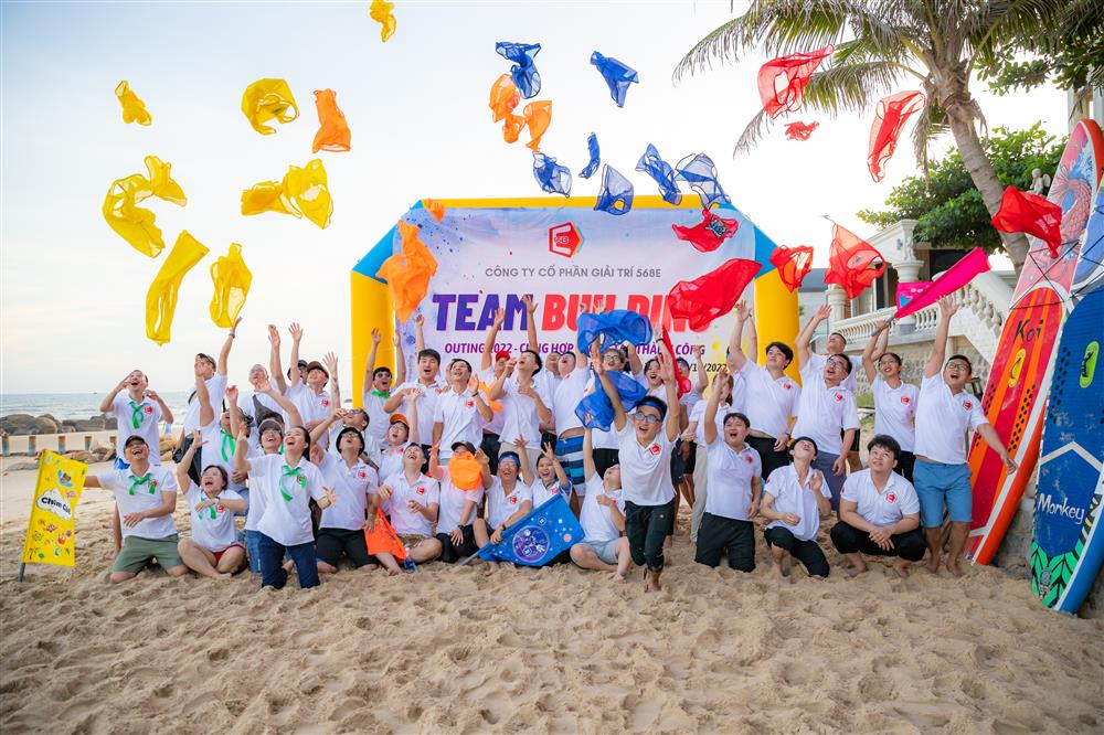 Tổ chức team Building