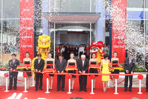 Tổ chức lễ khai trương