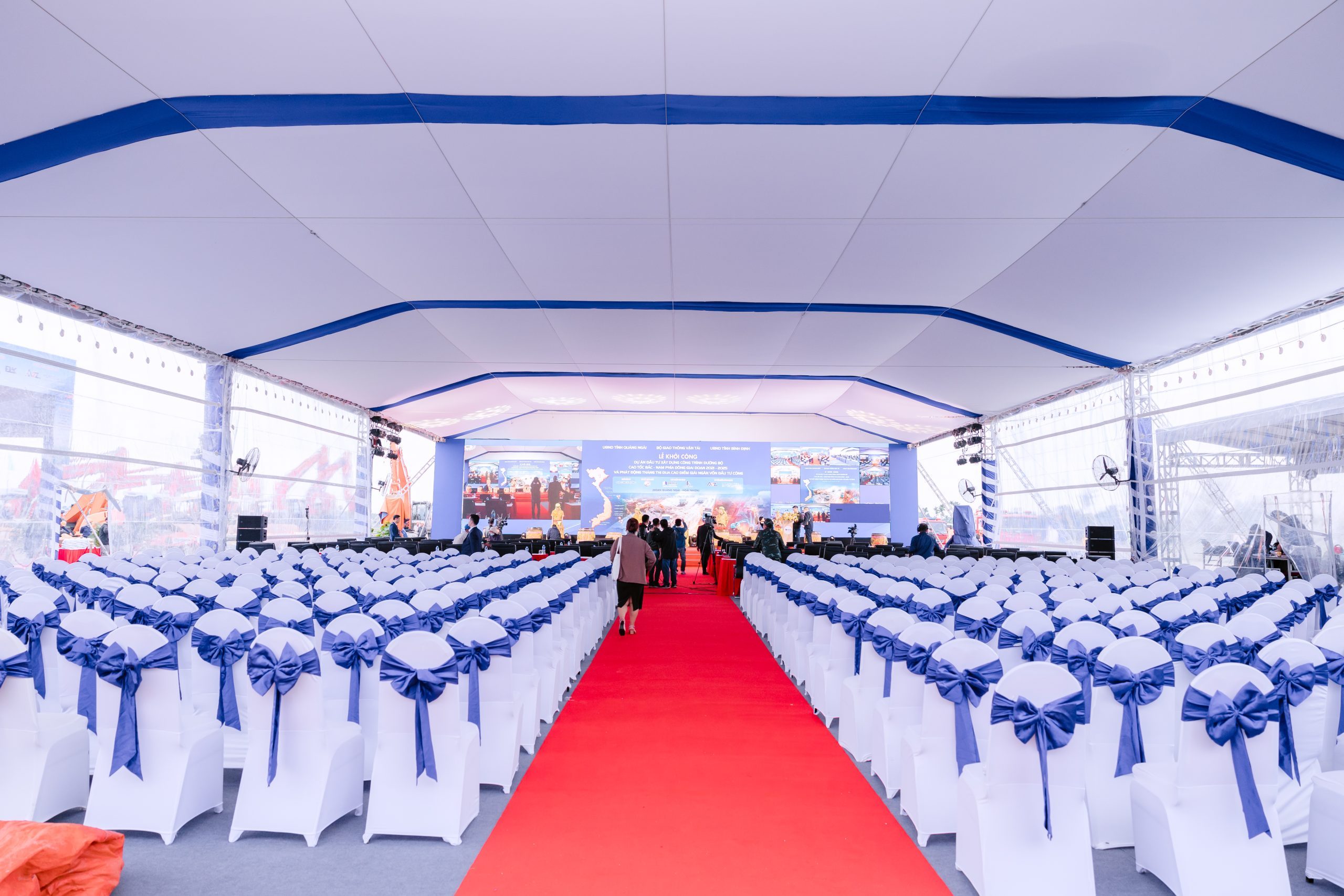 Nhà bạt sự kiện