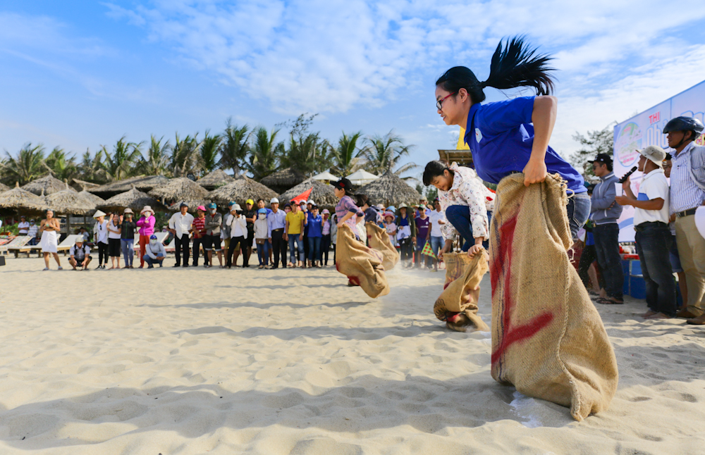 Tổ chức lễ hội hè