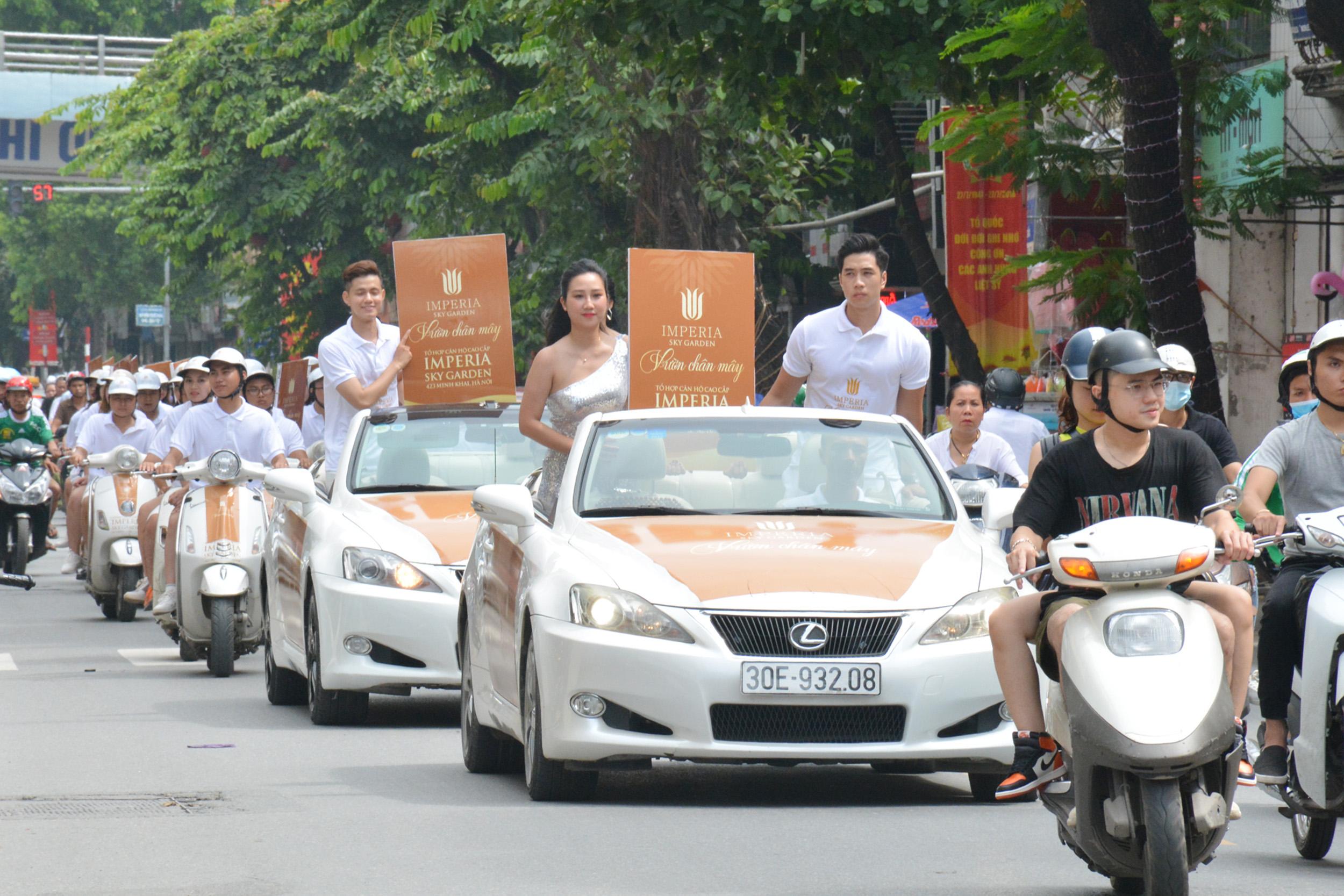 Tổ chức roadshow