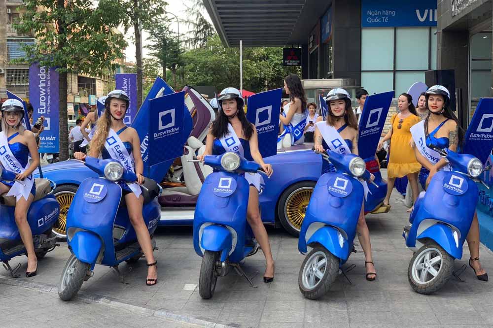 Tổ chức roadshow