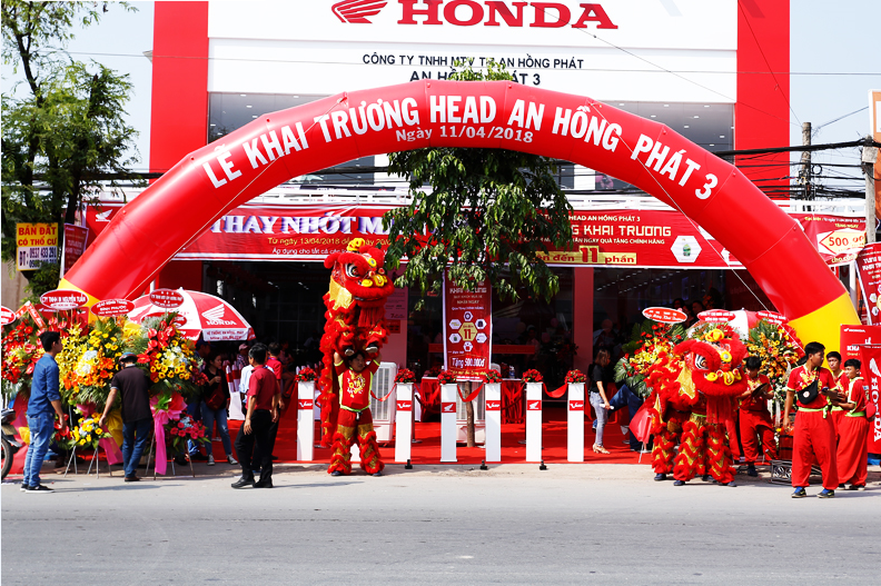 Tổ chức sự kiện khai trương
