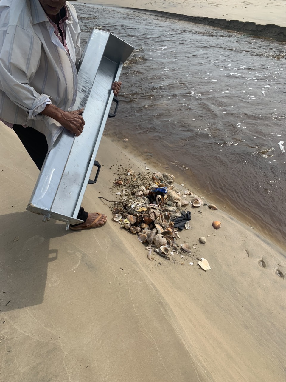 may-sang-cat-bai-bien