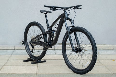trek-fuel-ex-5-gen6-black-r_-7_0acad909f53d432eb6e84d1f6d113d3b_large - Sao chép