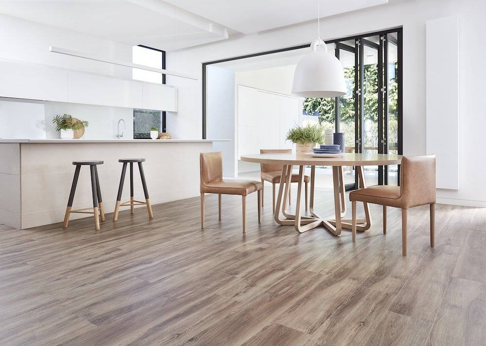 Ván sàn chịu nước tại Hai Bà Trưng