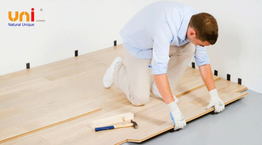 Tổng Quan Về Dịch Vụ Thi Công Sàn Gỗ Công Nghiệp