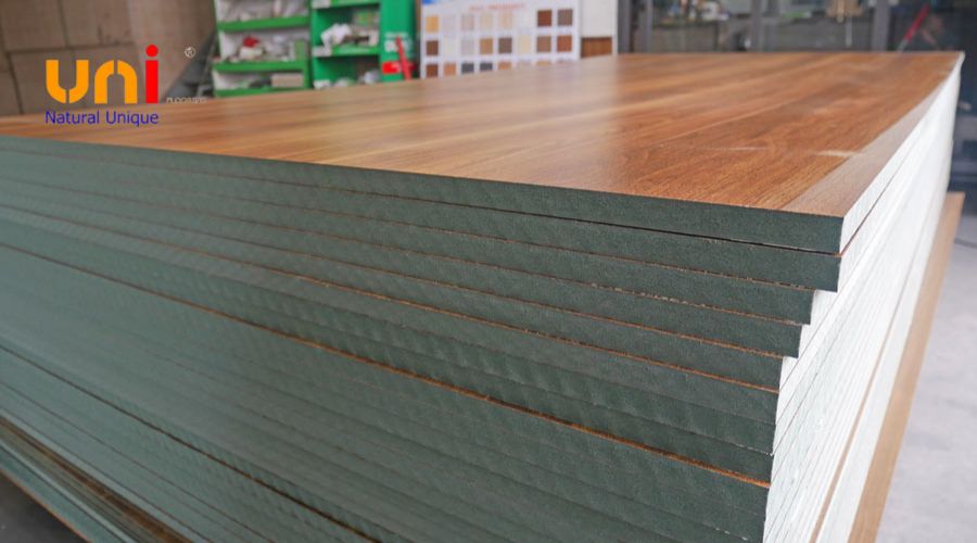 So sánh gỗ MDF phủ melamine với các loại vật liệu khác