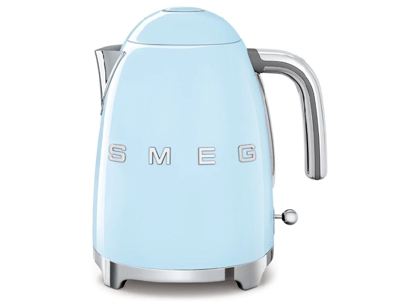 Ấm đun nước Smeg KLF03PBEU 535.43.678 màu xanh nhạt 1.7 lít