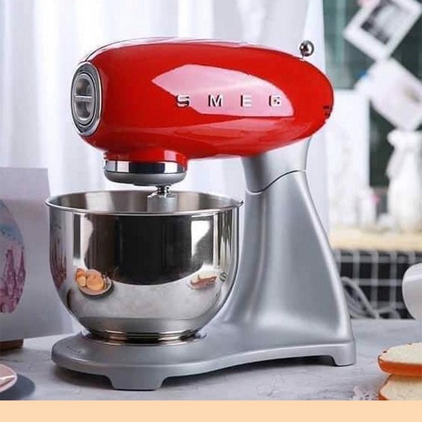 may-tron-da-nang-mau-do-smeg-SMF02RDEU-535.43.609