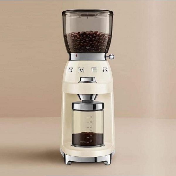 May-xay-ca-phe-Smeg-CGF01CREU-535.44.015-mau-kem-mh2