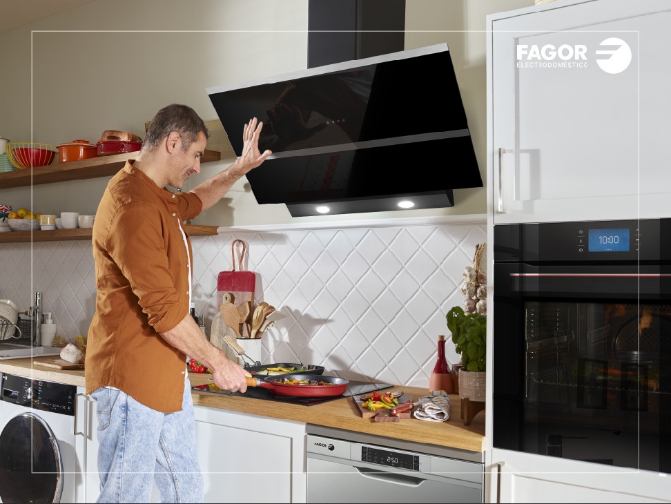 may-hut-mui-90cm-gan-tuong-kinh-den-fagor-CFT-901N-mh