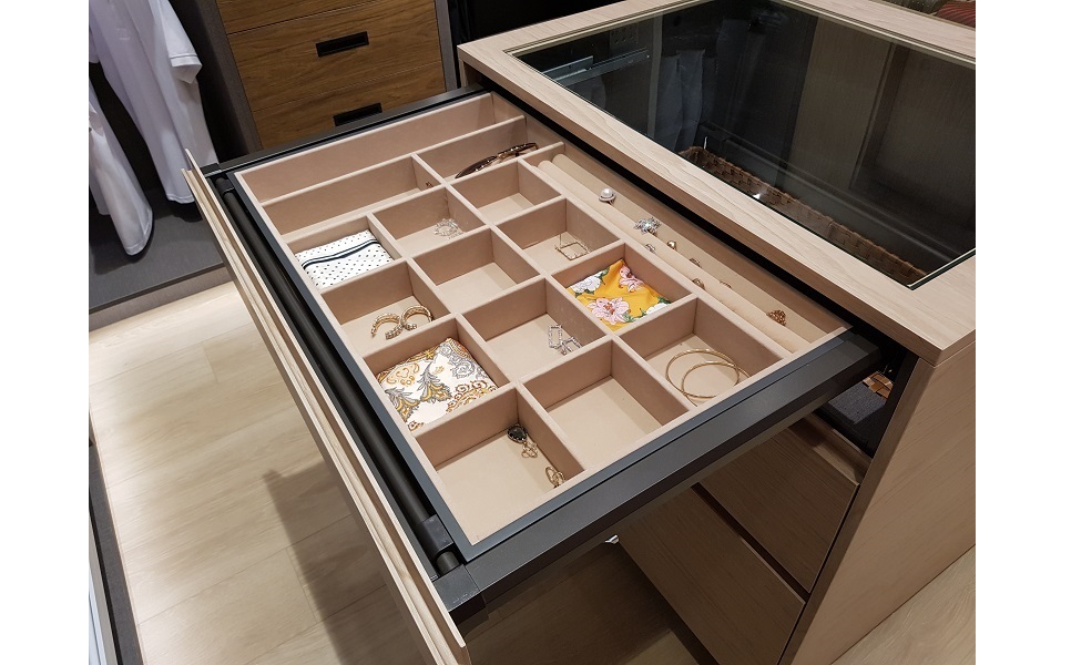 Khay nữ trang 7904001 Imundex R800mm trắng