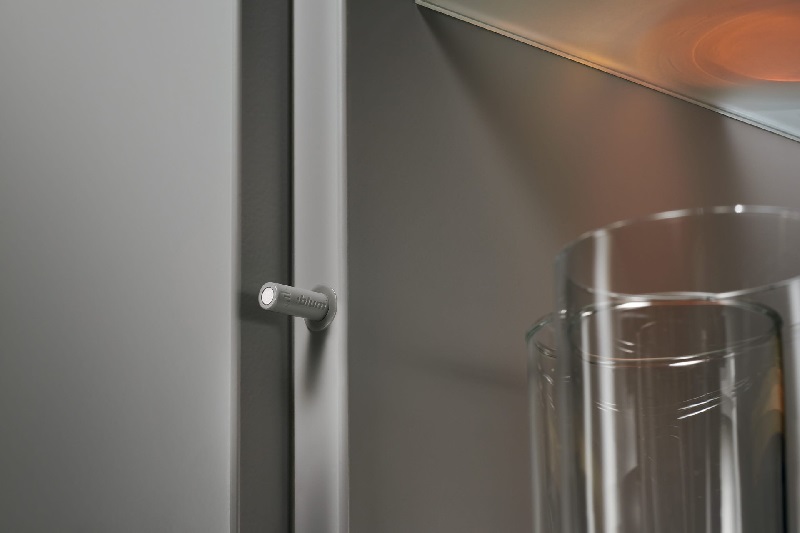 nem-nhan-blum-956.1002-ngan-nam-cham-trang-mh1