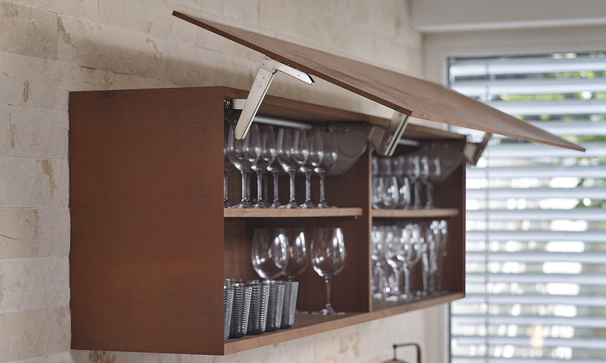 hop-luc-blum-aventos-hs-1-canh-xam-mh9