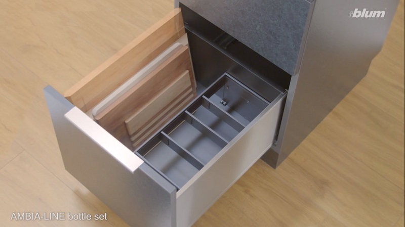 khung-chia-blum-zc7b0200s-ambia-line-r200-xam-dam-mh