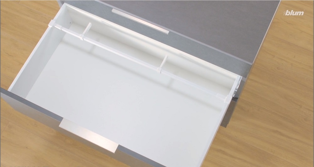 thanh-chia-ngang-blum- zr7.1080u-legrabox-trang-mh