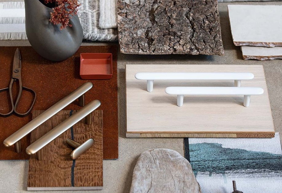 Tay-nam-tu-Hafele-106.70.109-ma-vang-mo-142x31x96mm