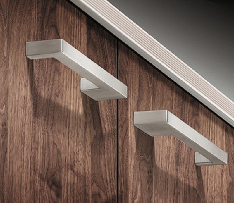 Tay-nam-tu-Hafele-110.34.255-ma-crom-bong-172x32mm