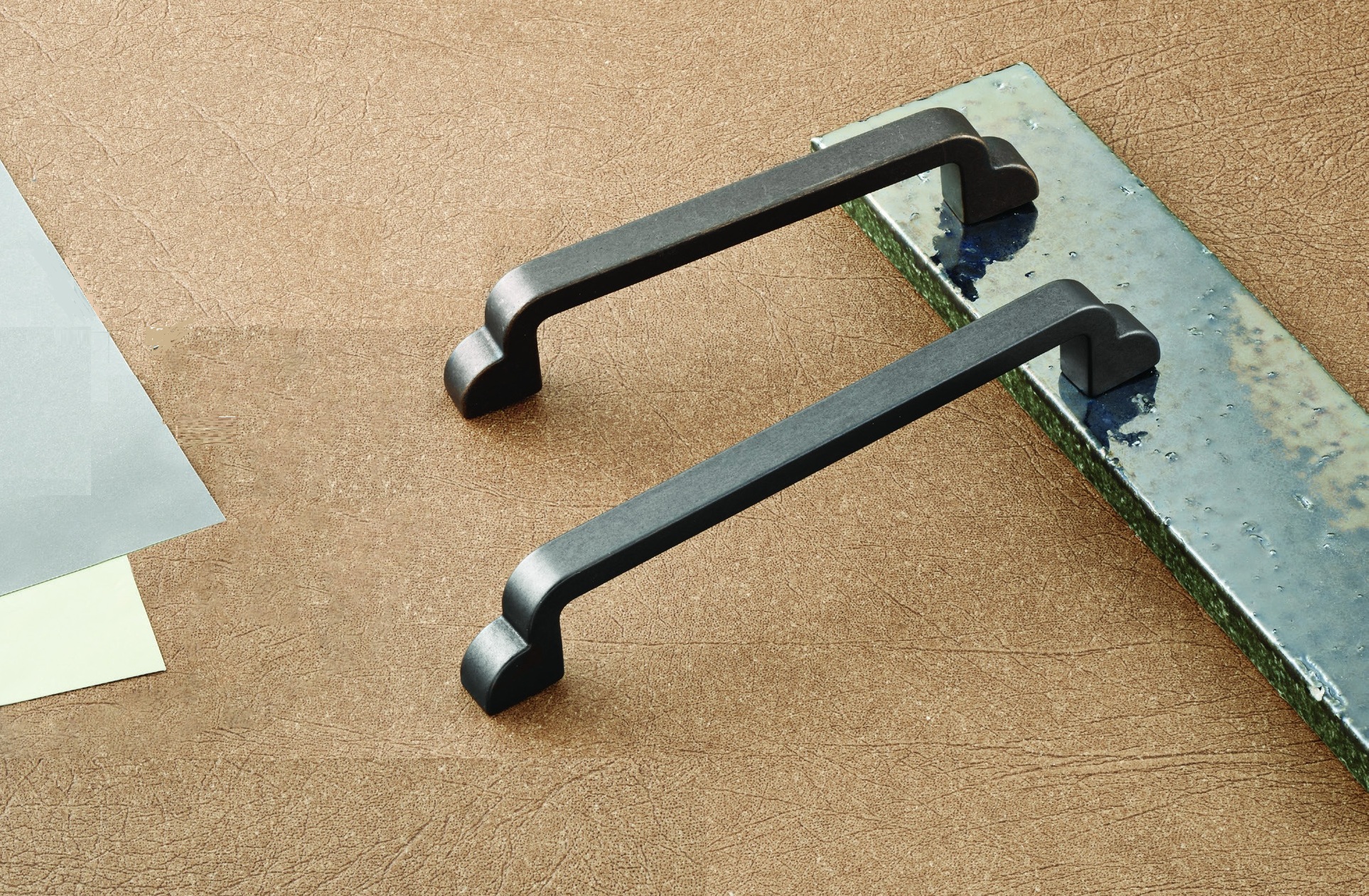 Tay-nam-tu-Hafele-106.61.043-dong-thiec-co-148x30x128mm