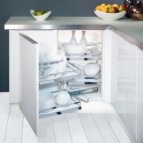 Ro-goc-Hafele-546.17.004-Magic-Corner-mo-trai