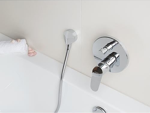 botron-am-31945000-hansgrohe-focus-2-duong-nuoc-mh2