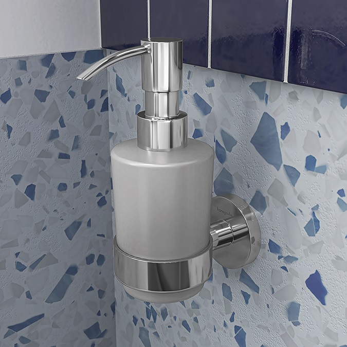 binh-dung-xa-phong-41714000-hansgrohe-logis-mh1