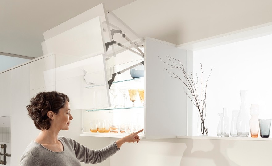 bo-dien-servo-drive-23.A008-blum-aventos-mh